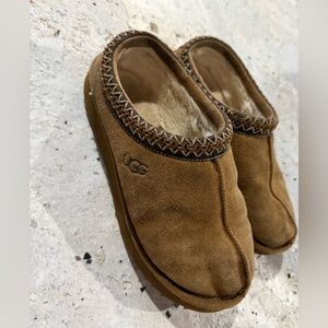UGG Tasman slippers